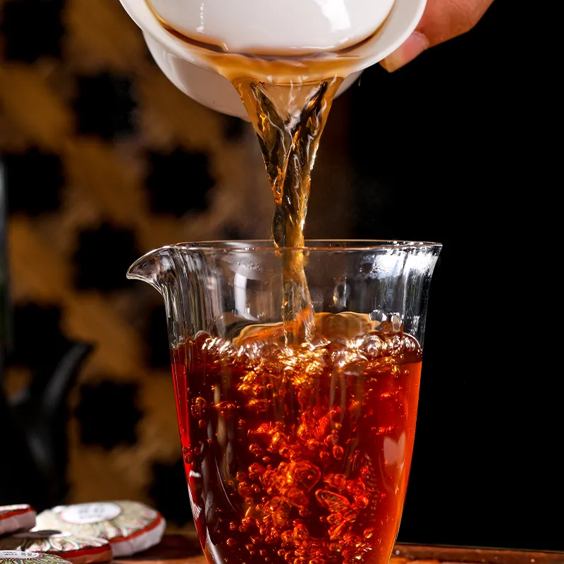 7 прессованных маленьких блинов пуэра с клейко-рисовым ароматом «Линлун» в бумажной упаковке 500 г (4)