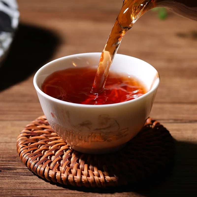 Выдержанный пуэр из Юньнани с клейко-рисовым ароматом «Бэйми» 2021 года 200 г (4)